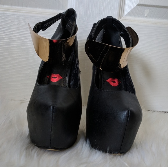 Gold Ankle Cuff Black Platform Heels - Picture 5 of 5